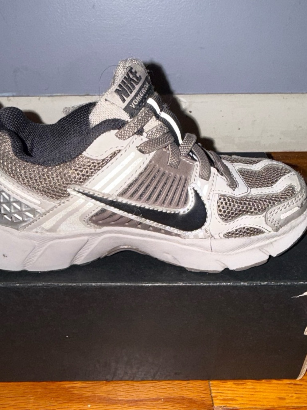 Nike Kids White Gray Black Mesh Trail Sneaker
